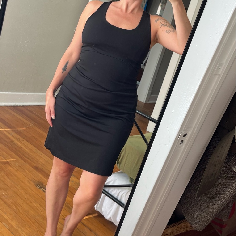 Elegant Black Sleeveless Dress